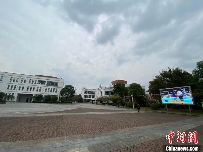 寧波市第二少年兒童業(yè)余體育學校。　林波 攝