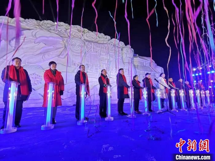 啟動(dòng)儀式現(xiàn)場(chǎng)?！≮w桂華 攝