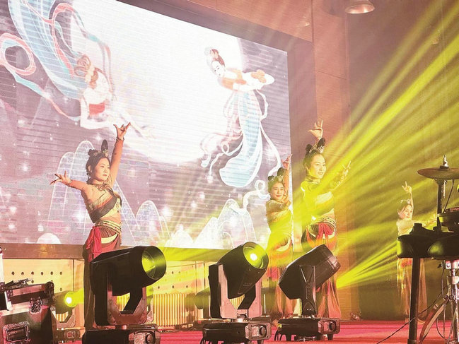 1733886504734208.jpeg 舞.jpeg