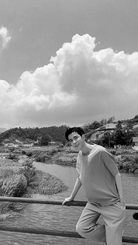 1757591714116865.jpg 2.jpg