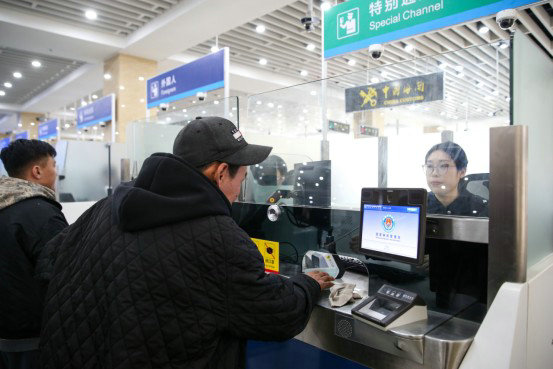 1772871030959221.jpg 旅客1.jpg