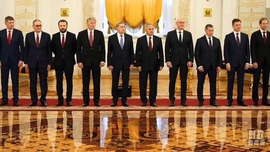  △參加歡迎儀式的俄方代表。（總臺(tái)國(guó)廣記者李晉拍攝）