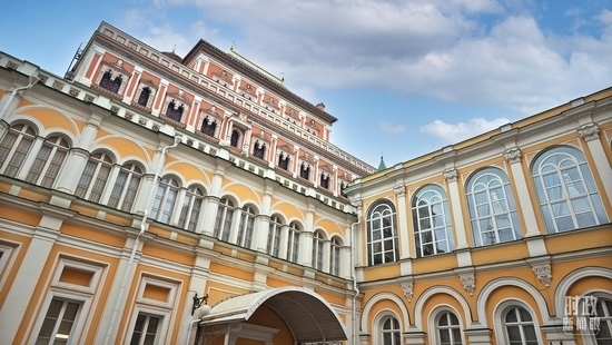  △當(dāng)?shù)貢r(shí)間3月21日，莫斯科，克里姆林宮。（總臺(tái)央廣記者潘毅拍攝）