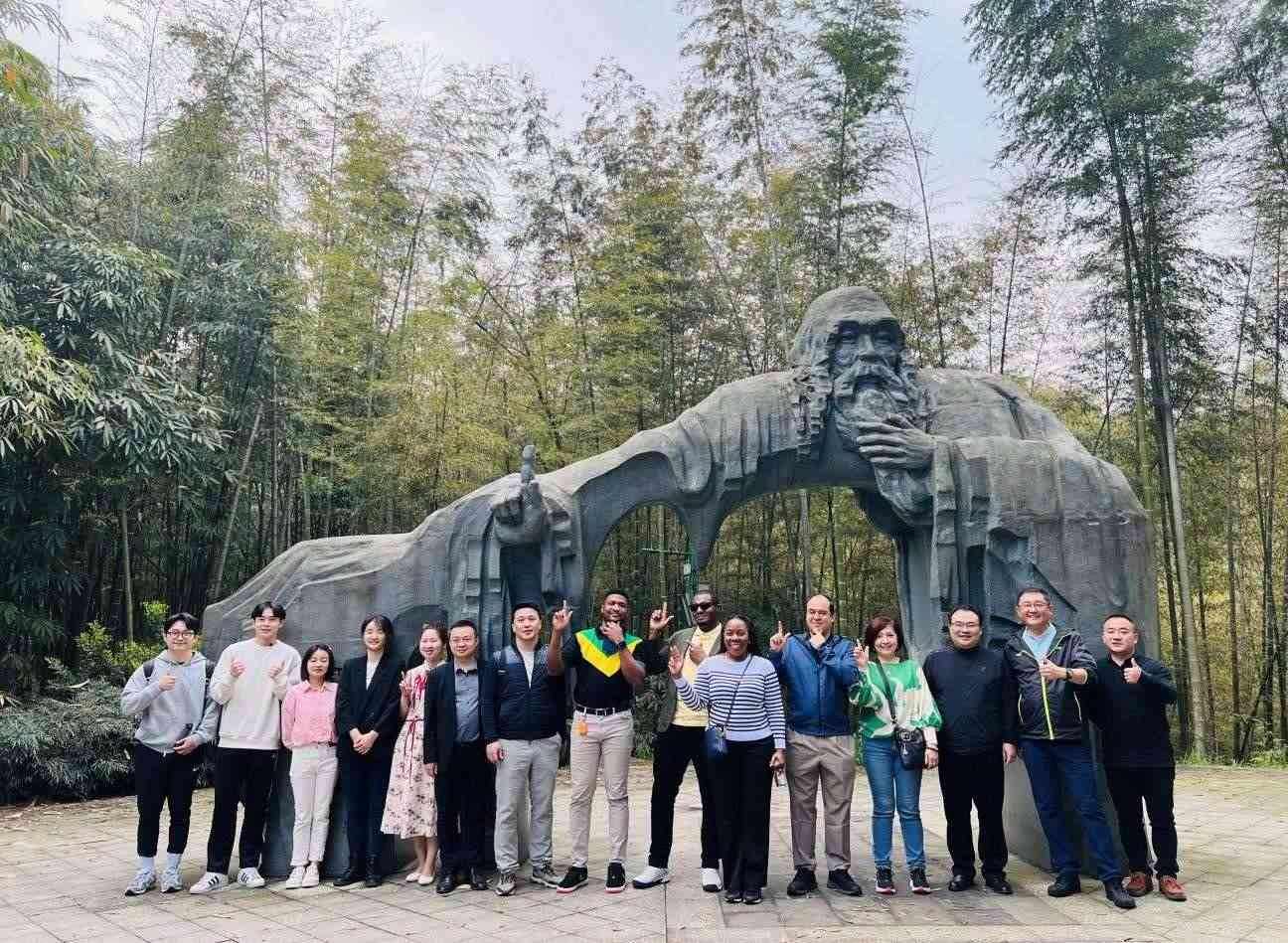 Guizhou Echo | 這一波，貴州又圈“國際粉”了