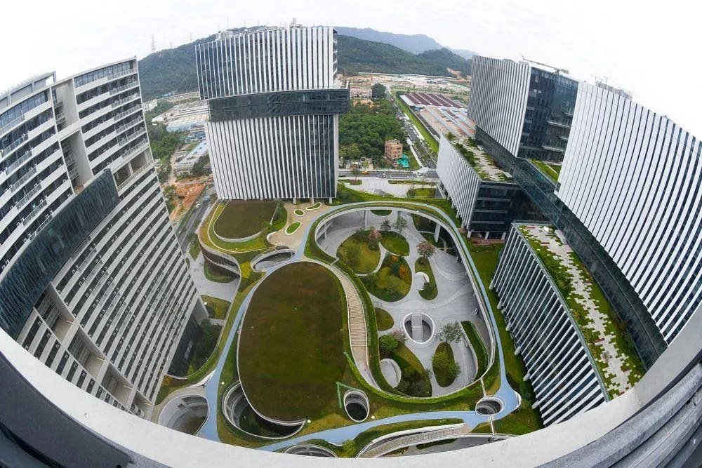 △位于深圳的光明科學(xué)城啟動區(qū)。預(yù)計今年啟動區(qū)的合成生物大科學(xué)裝置將部分投入使用。