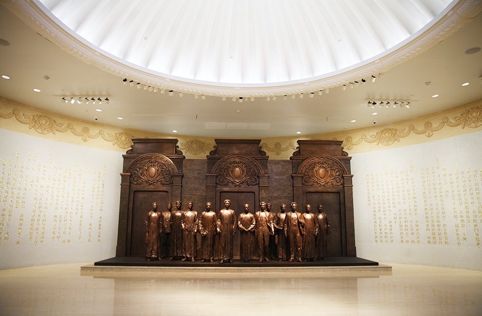 中共一大紀(jì)念館序廳。人民網(wǎng)記者 楊文全攝