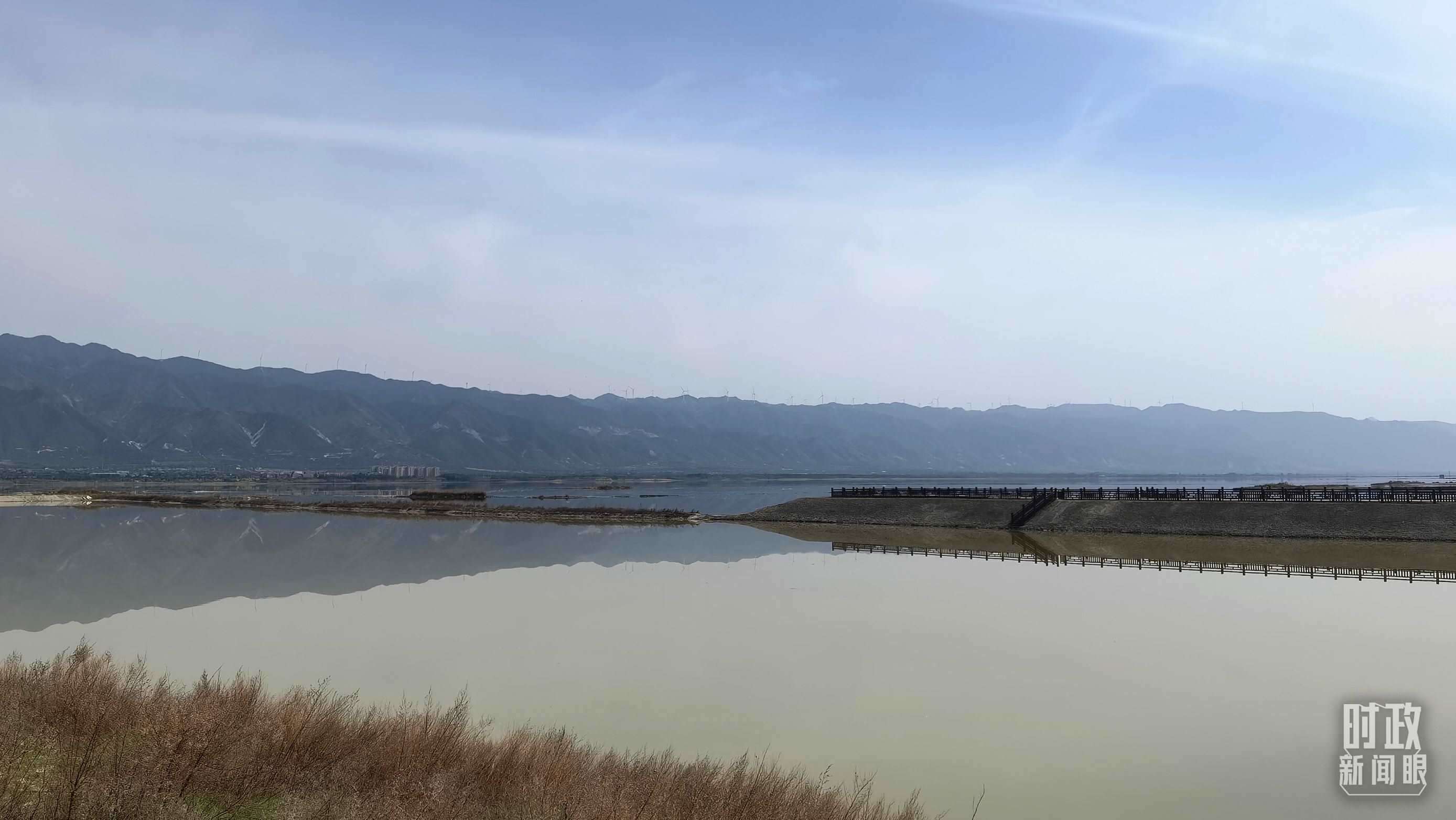 △運(yùn)城鹽湖。（總臺(tái)央視記者馬亞陽(yáng)拍攝）