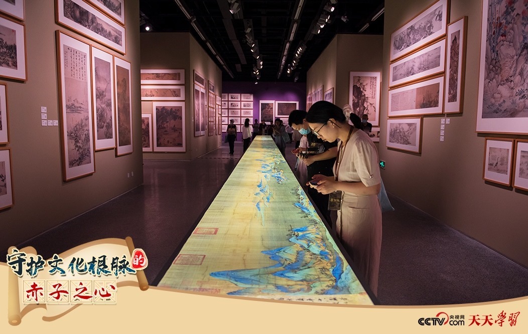 2023年7月1日，觀眾在浙江寧波美術館參觀中國歷代繪畫大系成果展·寧波特展。