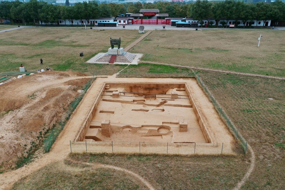 2022年河南安陽(yáng)市殷墟商王陵區(qū)第三地點(diǎn)發(fā)掘現(xiàn)場(chǎng)（資料照片）。新華社發(fā)