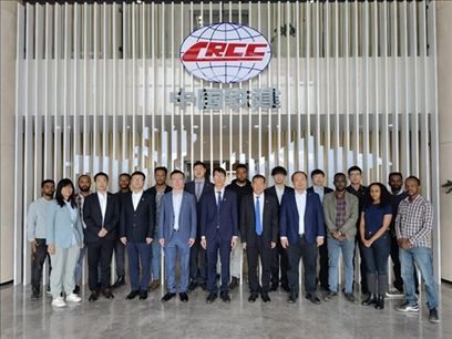 中國土木福州設(shè)計院埃塞分院團隊合影。受訪對象供圖