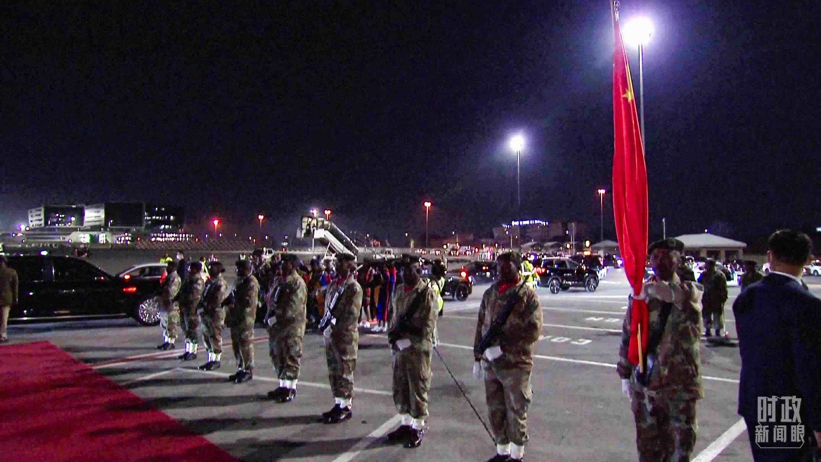 △機場現(xiàn)場的禮兵。