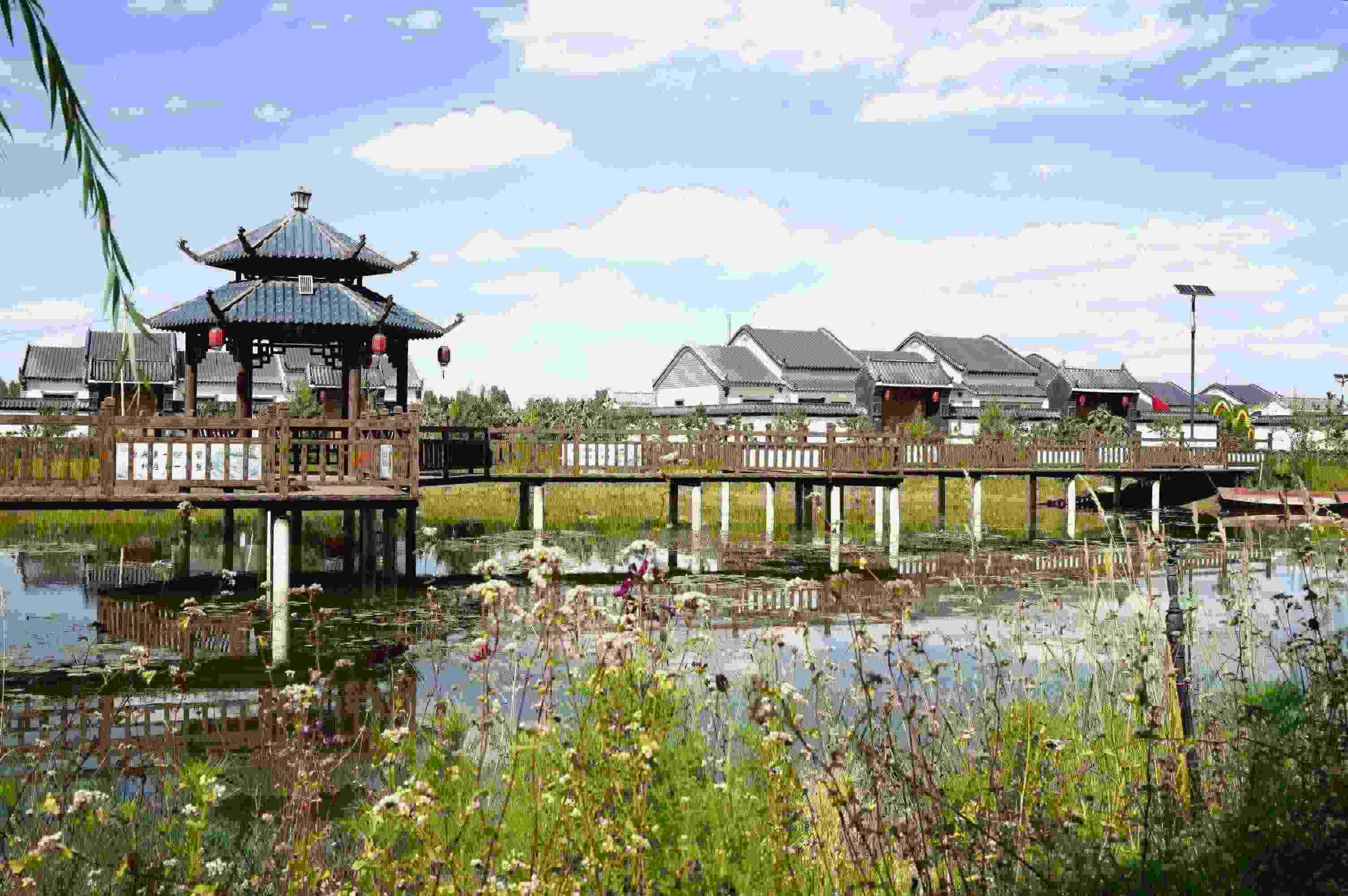 黃家堡村，筑夢新居。張文博攝