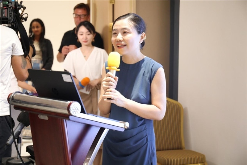 圖為吉布提孔子學(xué)院鄒燕舞院長(zhǎng)為表彰儀式致辭。吉布提孔子學(xué)院供圖