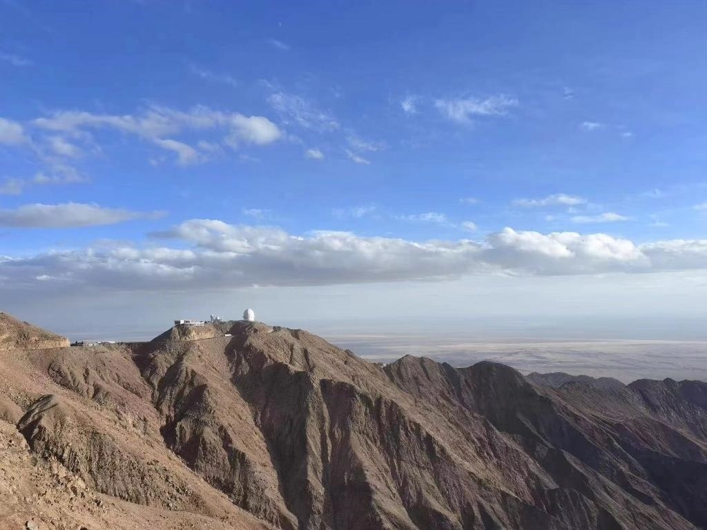 墨子巡天望遠鏡遠景圖。（中國科學技術大學供圖）