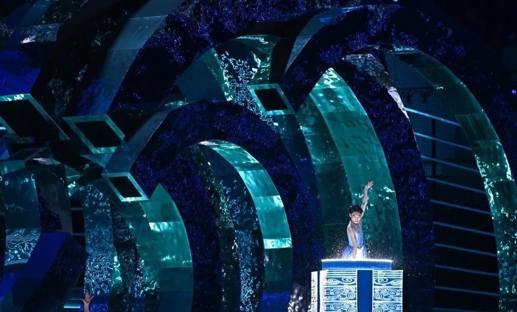 △9月23日，杭州第19屆亞洲運(yùn)動(dòng)會(huì)開幕式迎賓表演《水潤秋輝》。