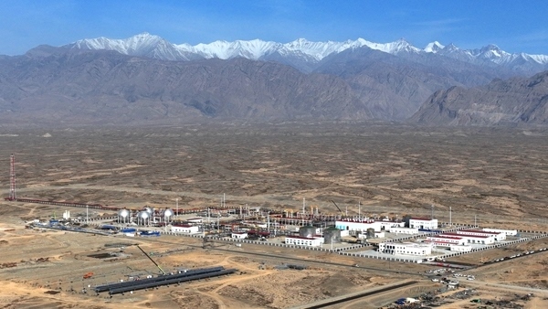 塔里木油田博孜天然氣處理廠。陳士兵 攝