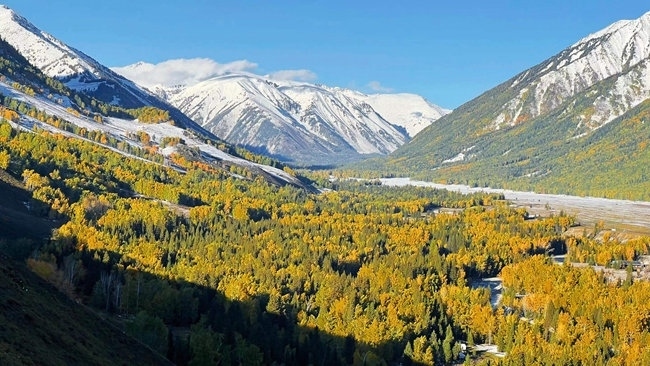 “新東方快車”沿途風(fēng)景。