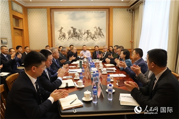 3.2023年10月30日，中國駐蒙使館座談會現(xiàn)場。人民網(wǎng)記者 霍文攝