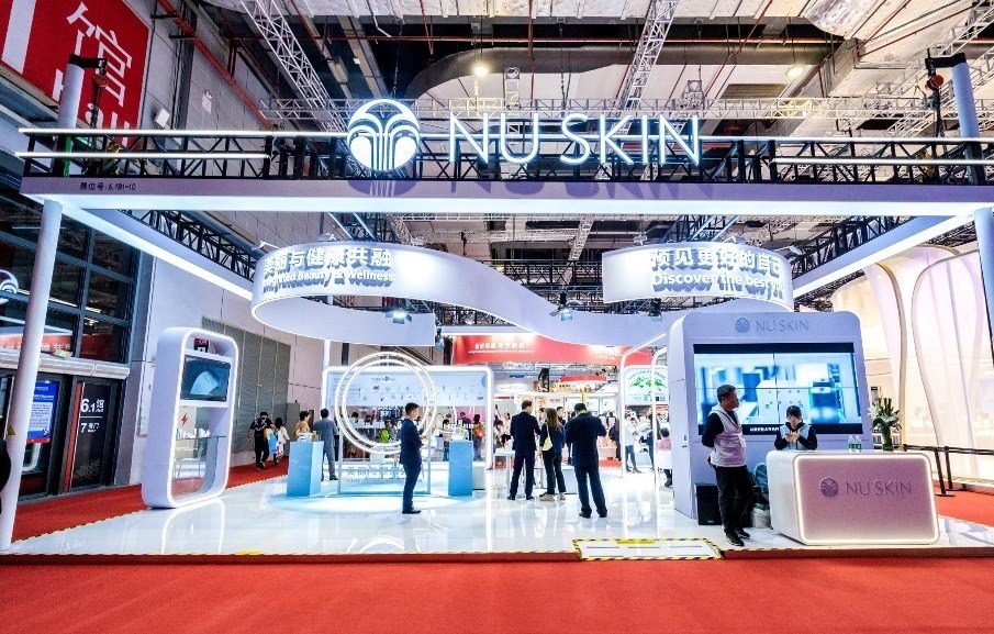 如新展臺(tái)。人民網(wǎng)記者 許維娜攝