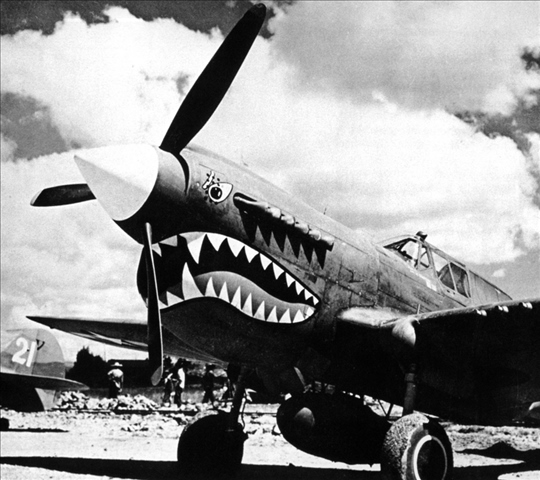 陳納德組織的美國(guó)志愿航空隊(duì)“飛虎隊(duì)”駐扎在芷江機(jī)場(chǎng)（資料照片）。新華社發(fā)