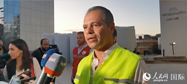 埃及衛(wèi)生部官員艾哈邁德·馬赫迪在接受記者采訪。人民網(wǎng)記者 沈小曉攝