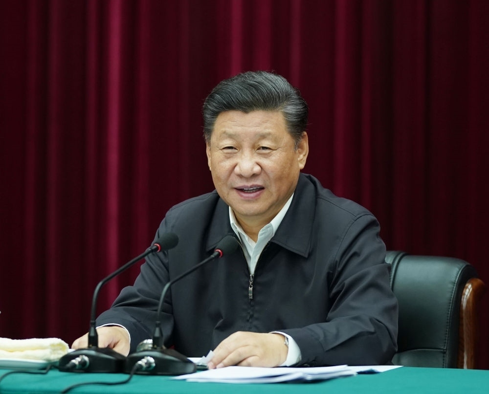 2019年9月18日上午，中共中央總書記、國(guó)家主席、中央軍委主席習(xí)近平在鄭州主持召開(kāi)黃河流域生態(tài)保護(hù)和高質(zhì)量發(fā)展座談會(huì)并發(fā)表重要講話。新華社記者 謝環(huán)馳 攝