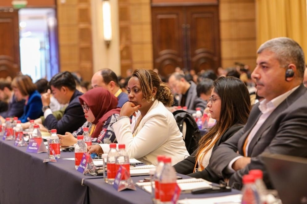 11月24日，論壇嘉賓在聆聽演講。新華社記者 辛夢晨 攝