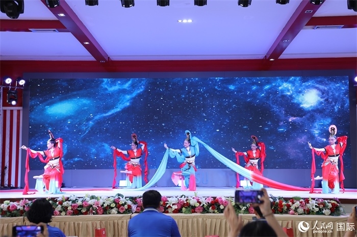 才藝表演環(huán)節(jié)。人民網(wǎng)記者 孫廣勇攝