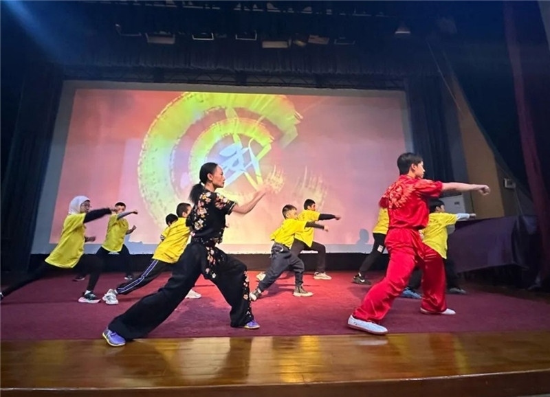 圖為2023“中華文化大樂園—埃及開羅營”閉幕式活動現(xiàn)場。主辦方供圖