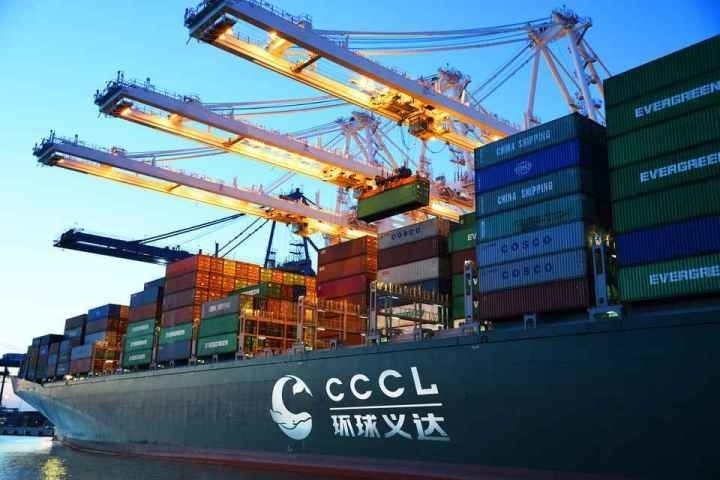 義烏商城集團(tuán)打造的國(guó)際物流平臺(tái)“環(huán)球義達(dá)”，為外貿(mào)企業(yè)提供各類物流資源信息。義烏市委宣傳部供圖