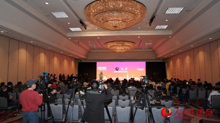 “中國之夜暨消費(fèi)電子發(fā)展論壇”現(xiàn)場。人民網(wǎng)記者 鄧圩攝