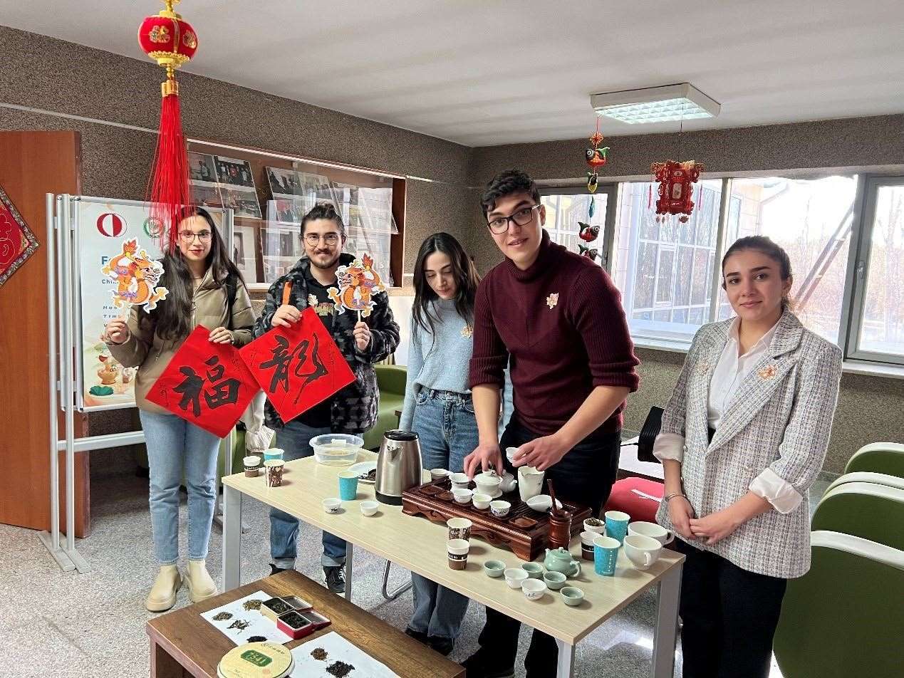 茶藝表演體驗。中東技術(shù)大學孔院供圖