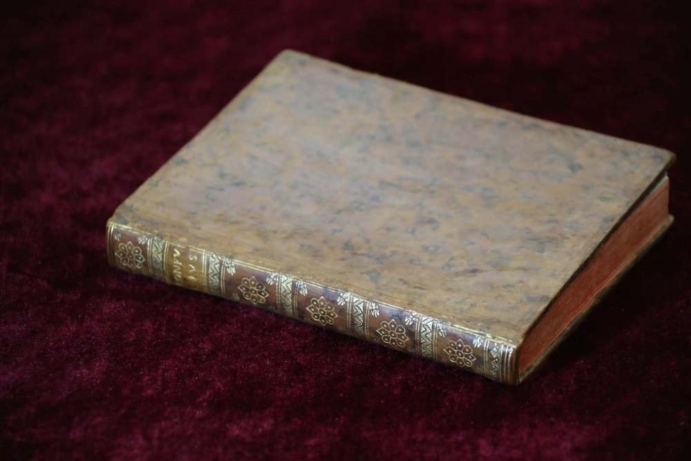 這是典藏于中國(guó)國(guó)家圖書館的《論語(yǔ)導(dǎo)讀》。