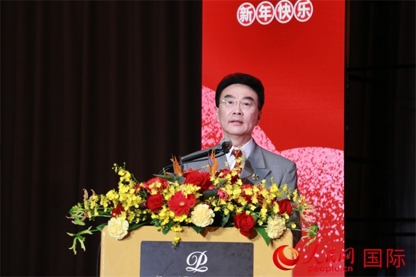 在日中國企業(yè)協(xié)會會長王家馴致辭。人民網(wǎng) 許可攝