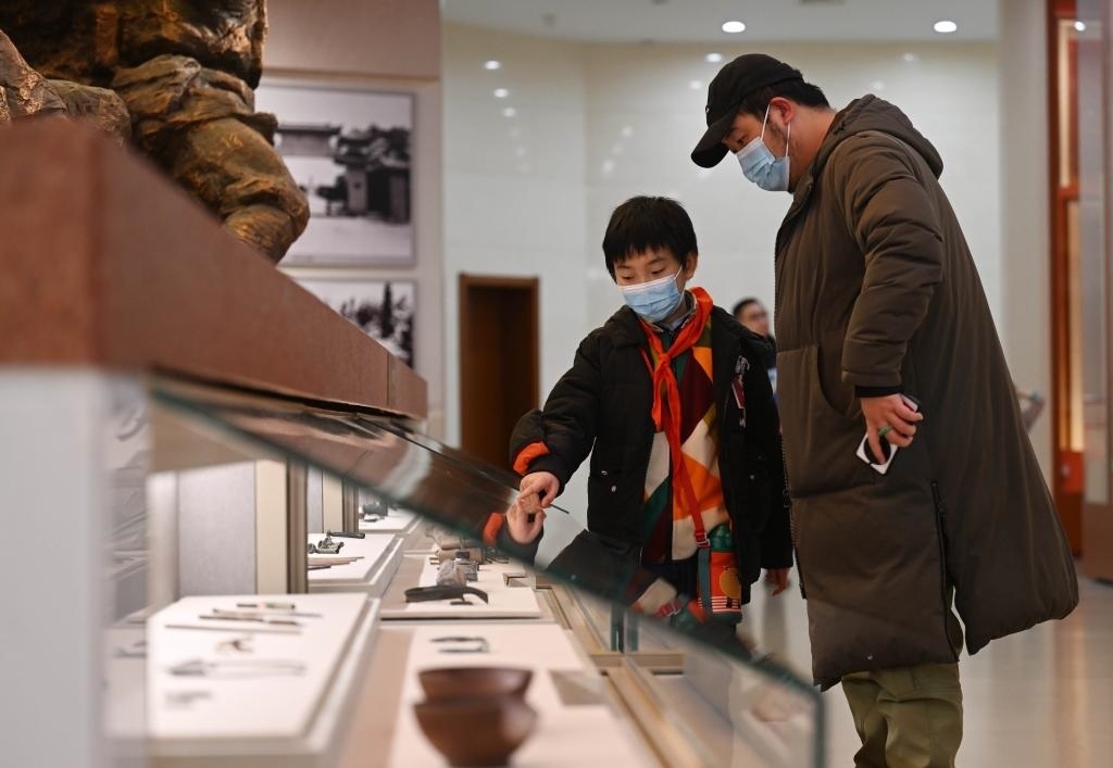 2024年1月29日，市民在平津戰(zhàn)役紀(jì)念館參觀。