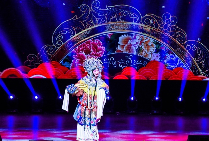 京劇梅派傳人胡文閣帶來《貴妃醉酒》。趙 靖攝