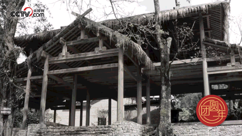 △ 云南省騰沖市清水鄉(xiāng)三家村的司莫拉佤族村曾經(jīng)是貧困村，隨著國家脫貧攻堅(jiān)、鄉(xiāng)村振興的推進(jìn)，這個(gè)小村寨舊貌換新顏，變成了名副其實(shí)的美麗鄉(xiāng)村。