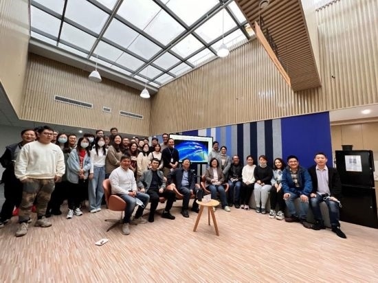 團(tuán)隊歷史照片。（中國科學(xué)院上海光學(xué)精密機(jī)械研究所供圖）