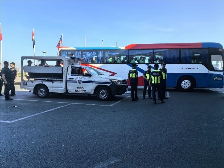 菲反有組織犯罪委員會等部門組織多次聯(lián)合突擊執(zhí)法。駐菲律賓使館供圖