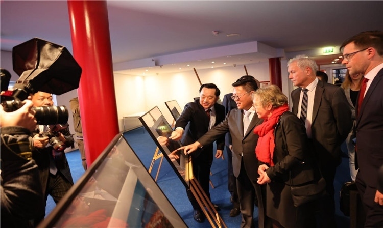 “絲路明珠--杜伊斯堡上海電影周”開(kāi)幕。依琳攝