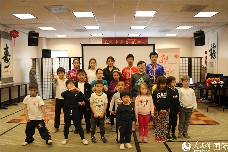 2、此次活動是在美京中國文化中心舉辦的“中國城里品中國”系列文化活動之一。 伊莎貝爾·羅德里格斯攝