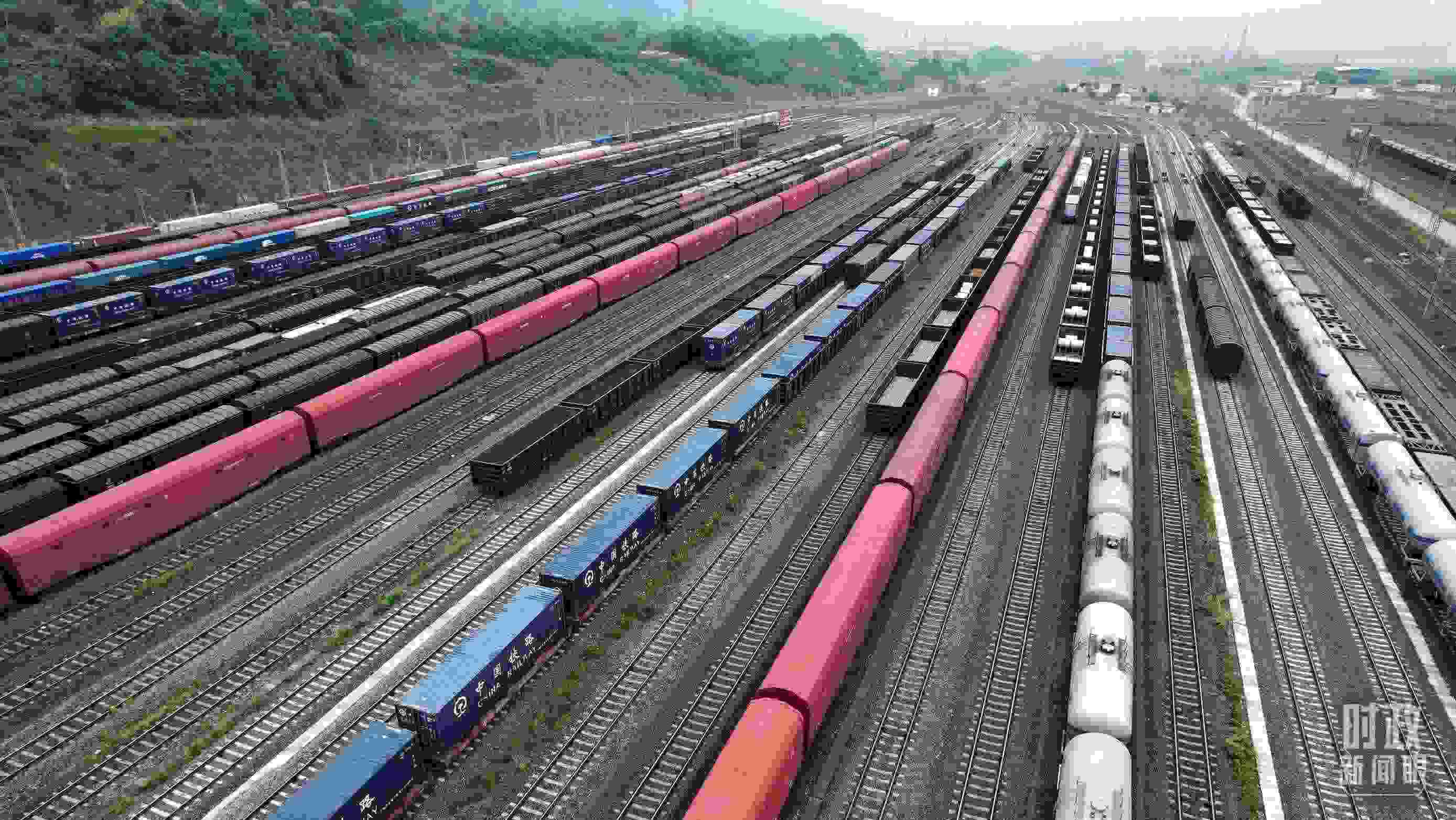 △重慶國際物流樞紐園區(qū)。（總臺央視記者范凱拍攝）