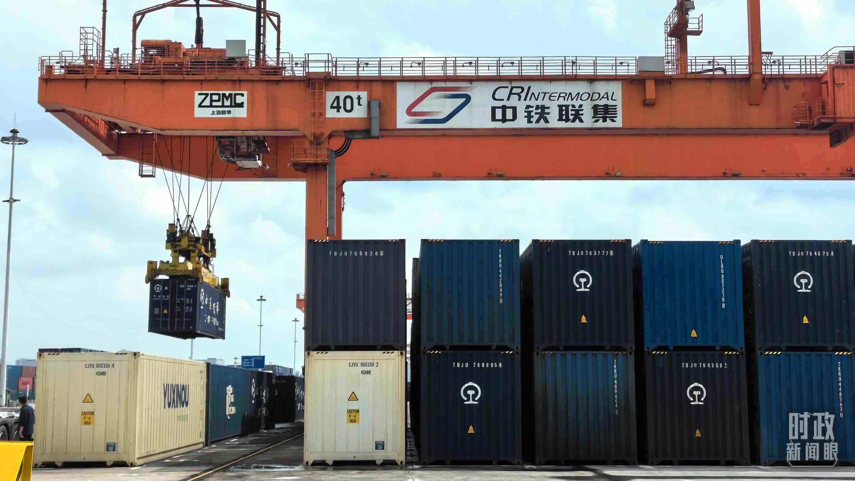 △重慶國際物流樞紐園區(qū)。（總臺央視記者趙化拍攝）