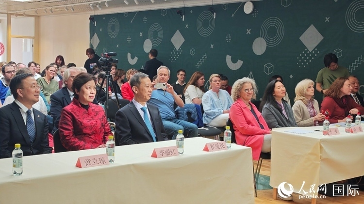 “漢語橋”瑞典賽區(qū)預(yù)選賽現(xiàn)場。人民網(wǎng)記者 殷淼攝