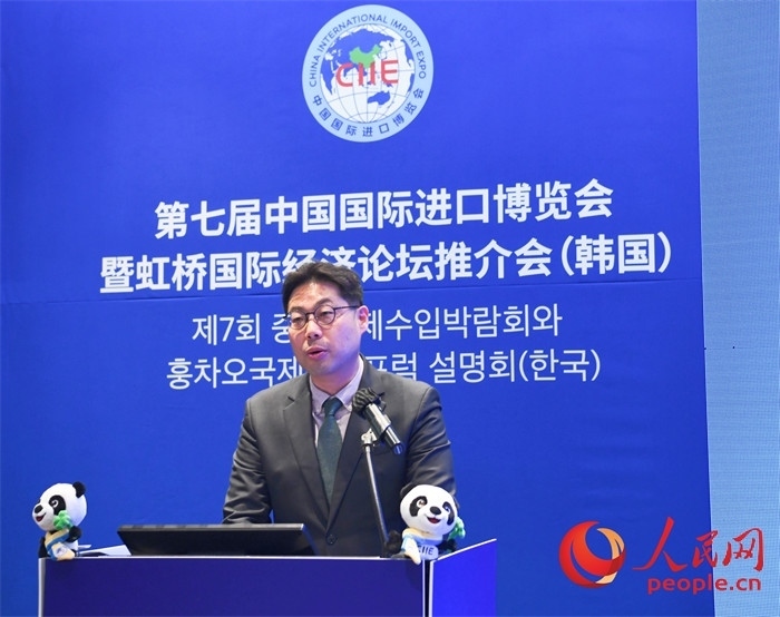 三養(yǎng)方圓集團(tuán)副社長(zhǎng)韓世爀發(fā)言。 人民網(wǎng) 程安康攝