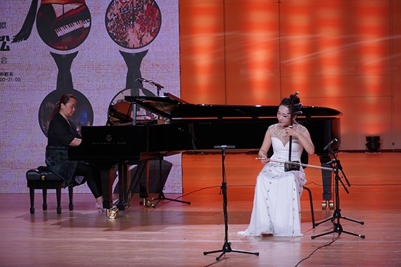 會(huì)議現(xiàn)場(chǎng)。學(xué)校供圖