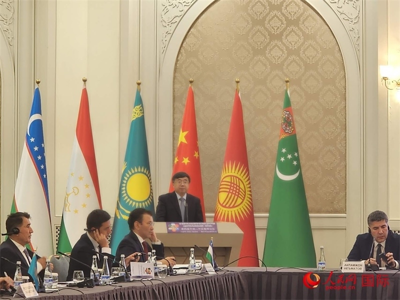 中國社會科學(xué)院俄羅斯東歐中亞研究所所長孫壯志致辭。人民網(wǎng)記者 李強攝