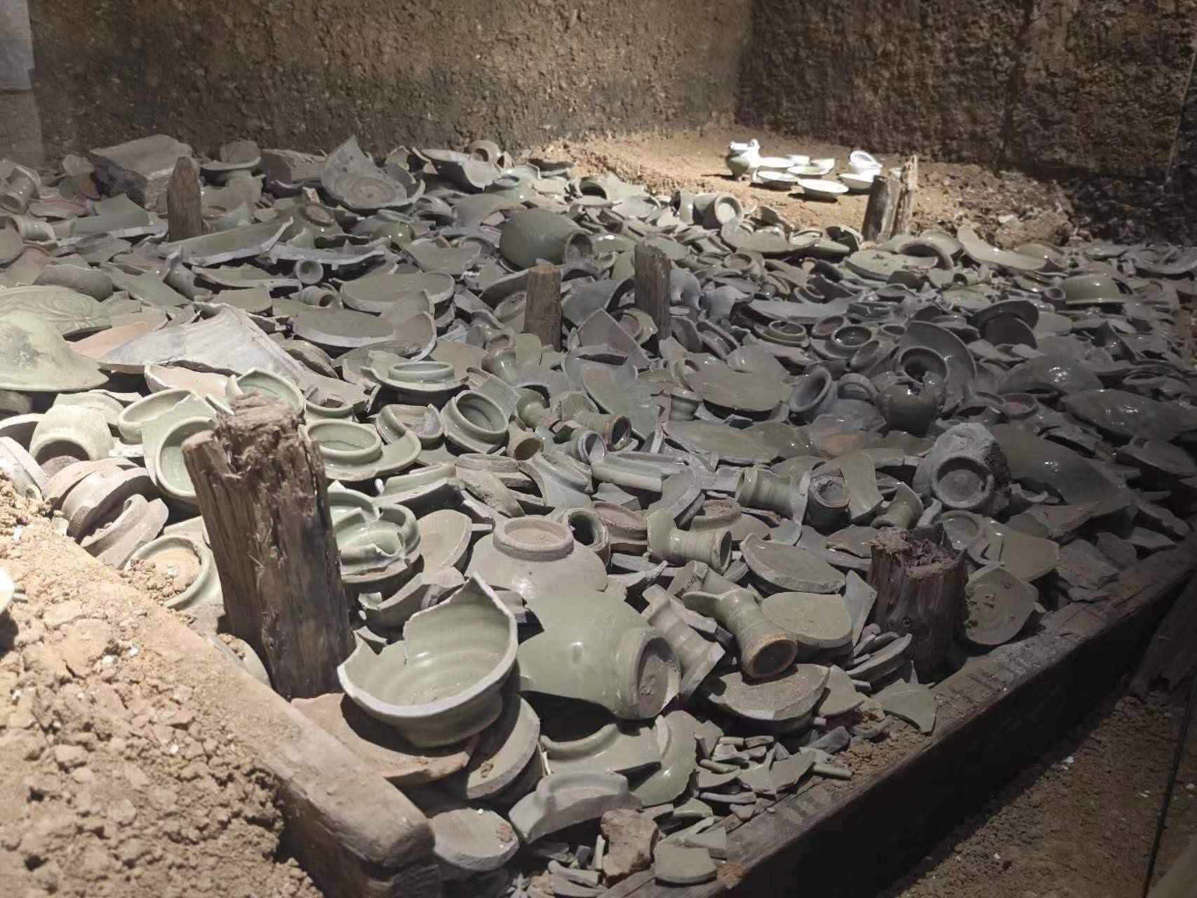 經(jīng)過“質(zhì)檢”的瓷器碎片。人民網(wǎng)記者 黃鈺攝