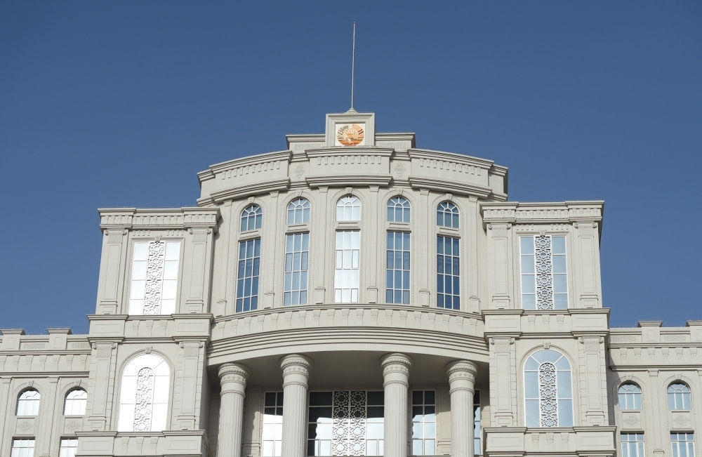 這是在杜尚別拍攝的塔吉克斯坦政府大樓。