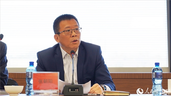 張朝陽代會長做協(xié)會上半年工作匯報。人民網(wǎng) 劉暢攝